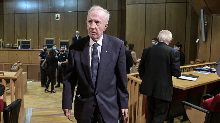 Κώστας Πλεύρης - Τζόρτζια Σιακαβάρα: Ο χουντικός και η influencer