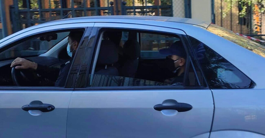 Βιασμός 12χρονης: Έφτασε στον ανακριτή η μητέρα της - Τι υποστήριξαν οι τρεις κατηγορούμενοι