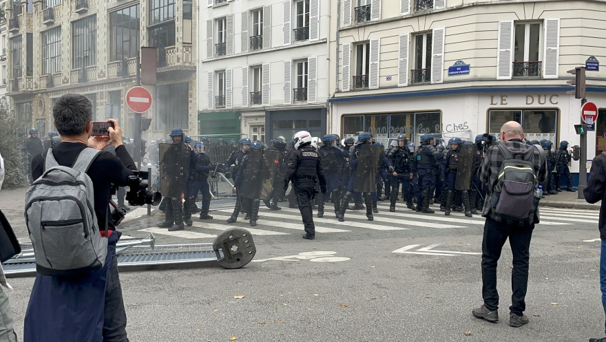 Γαλλία: Επεισόδια σε διαδήλωση στο Παρίσι για τους μισθούς - Έξι συλλήψεις