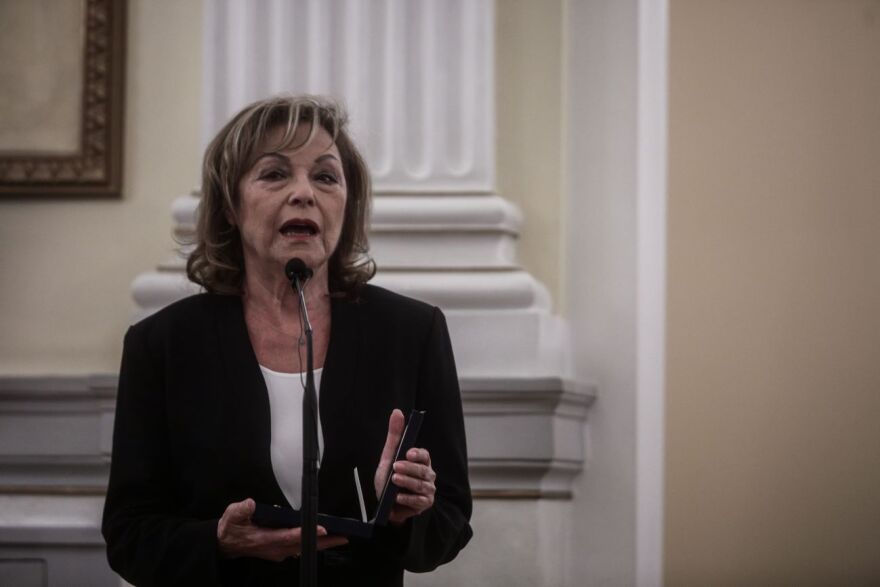  Η Σακελλαροπούλου απένειμε παράσημα σε 11 προσωπικότητες των γραμμάτων και των τεχνών