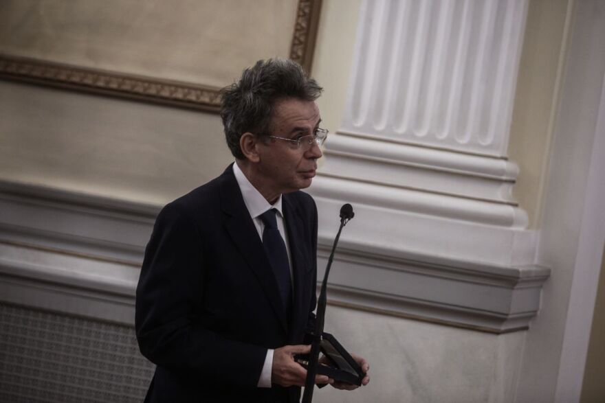  Η Σακελλαροπούλου απένειμε παράσημα σε 11 προσωπικότητες των γραμμάτων και των τεχνών