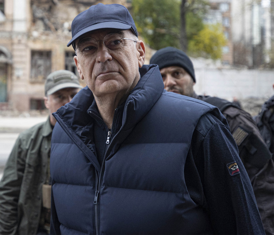 Κίεβο - Κοινές δηλώσεις Δένδια-Κουλέμπα: «H επίσκεψή σας είναι ένα μήνυμα ότι τίποτα δεν μπορεί να σπάσει τη θέλησή μας»