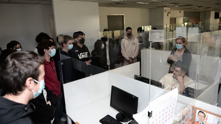 Οι μαθητές της Σχολής Μωραΐτη «τύπωσαν» το δικό τους Πρώτο Θέμα