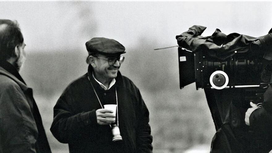 Ο Θόδωρος Αγγελόπουλος «επιστρέφει» στην αγαπημένη του Θεσσαλονίκη δέκα χρόνια μετά τον θάνατό του