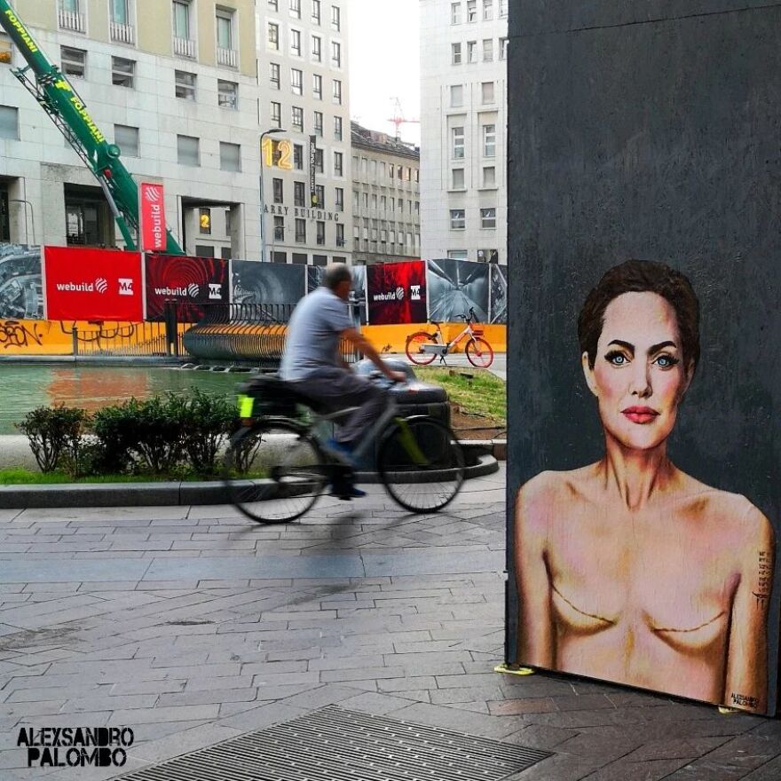 Αντζελίνα Τζολί: Έγινε γκράφιτι στην Ιταλία - Με ουλές μαστεκτομής στέλνει ένα μήνυμα για την πρόληψη του καρκίνου 