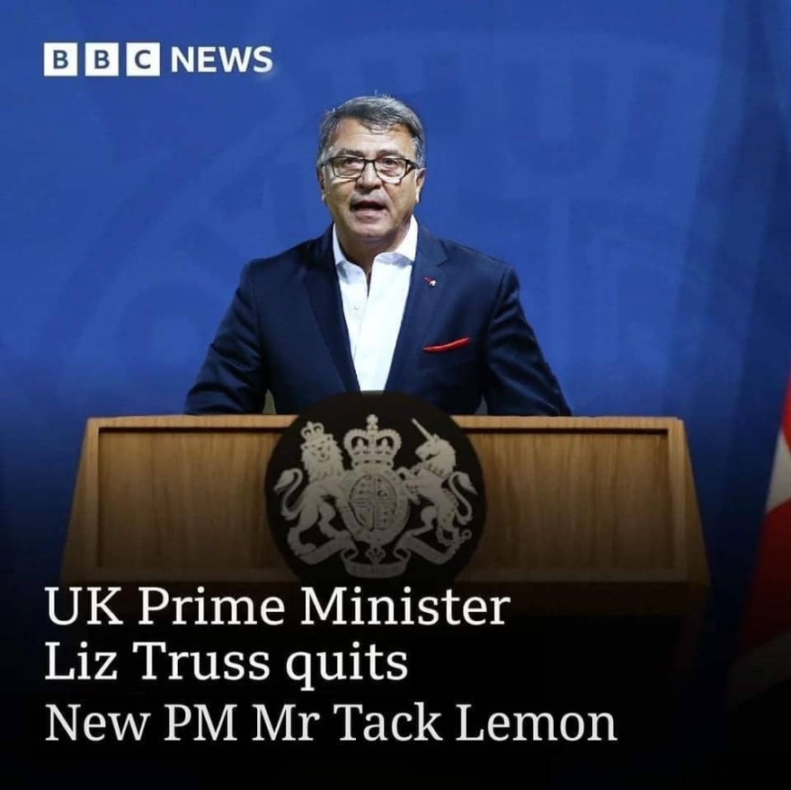 Παραίτηση Λιζ Τρας: Το Twitter κάνει πλάκα - Οι περιστρεφόμενες πόρτες και ο Sir Τάκης Λεμονής