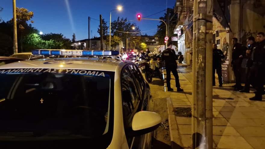 Θεσσαλονίκη: Νεκρός 45χρονος που έπεσε από τον τέταρτο όροφο πολυκατοικίας