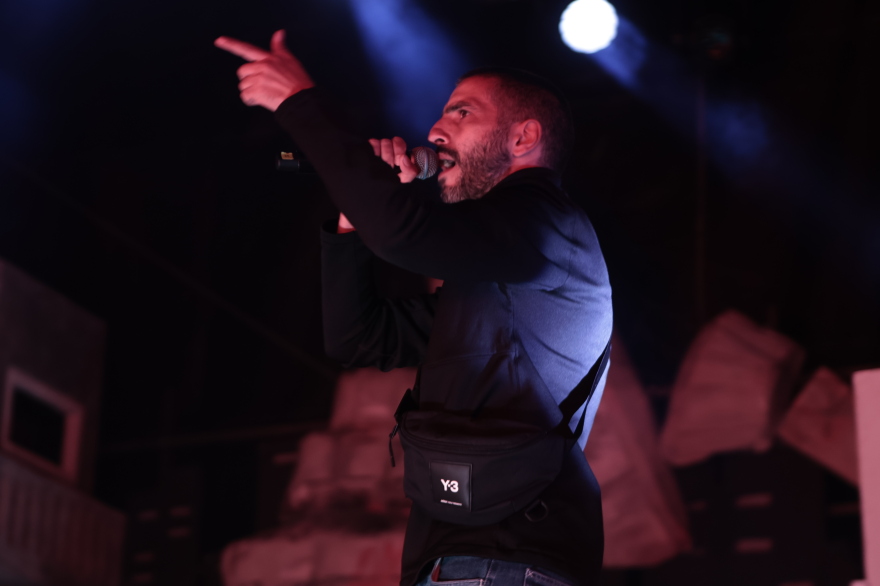 «Φωτιά» πήρε το Καυτανζόγλειο από 30.000 θεατές στη συναυλία του ΛΕΞ – Δείτε βίντεο και εικόνες