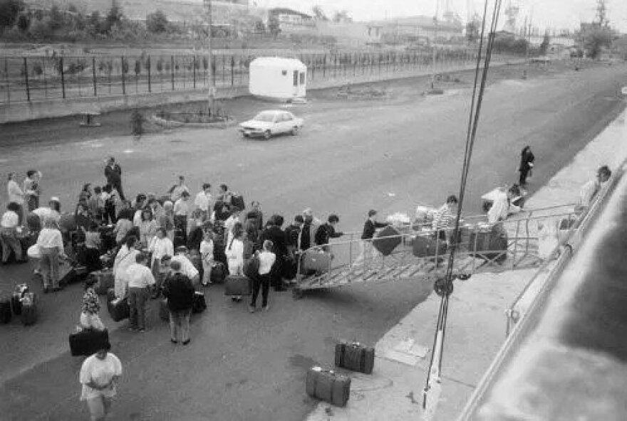 Πειραιάς: Το ναυάγιο του κρουαζιερόπλοιου με 500 επιβάτες έξω από το λιμάνι πριν 34 χρόνια