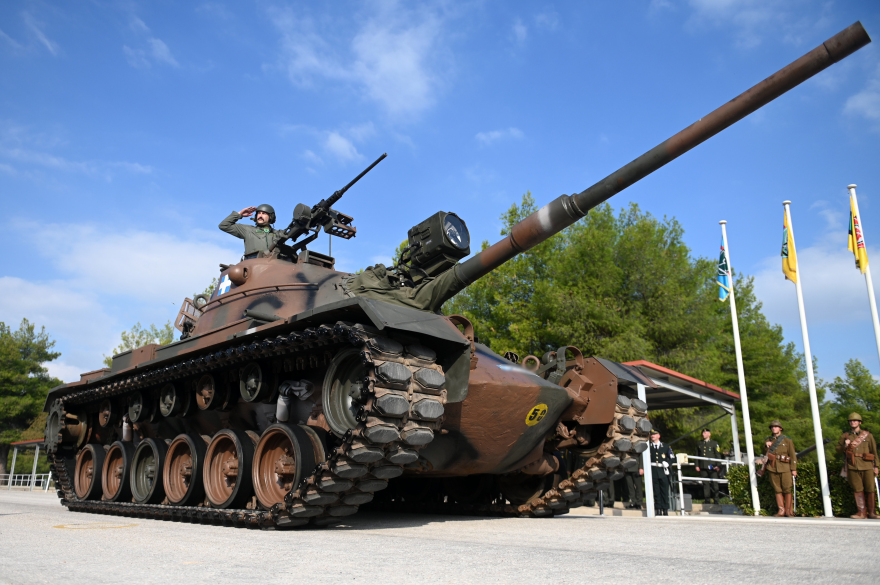 Εβδομάδα Ιππικού - Τεθωρακισμένων για την επέτειο των 200 ετών στην Ελλάδα - Δείτε φωτογραφίες