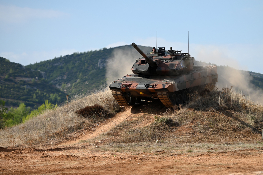 Εβδομάδα Ιππικού - Τεθωρακισμένων για την επέτειο των 200 ετών στην Ελλάδα - Δείτε φωτογραφίες