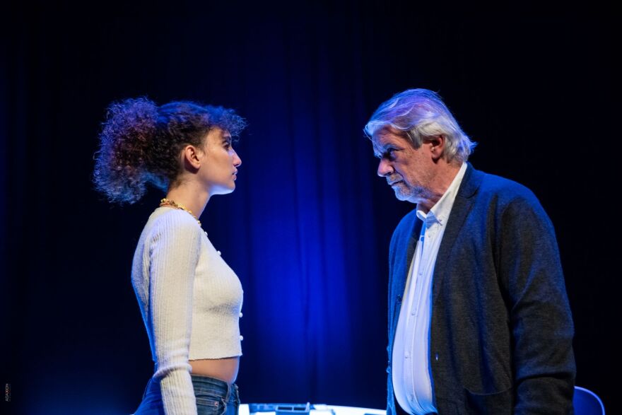 Η «Ολεάννα» του Ντέιβιντ Μάμετ για δεύτερη χρονιά στο θέατρο «Άνεσις»