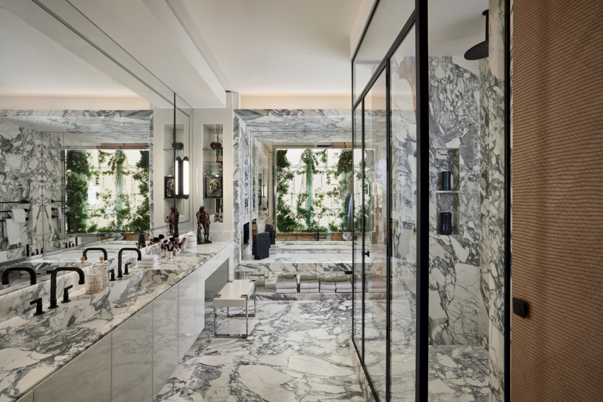 Stephanie Coutas: H Γαλλίδα ντιβα του interior design μας υποδέχεται στο σπίτι της στο Παρίσι