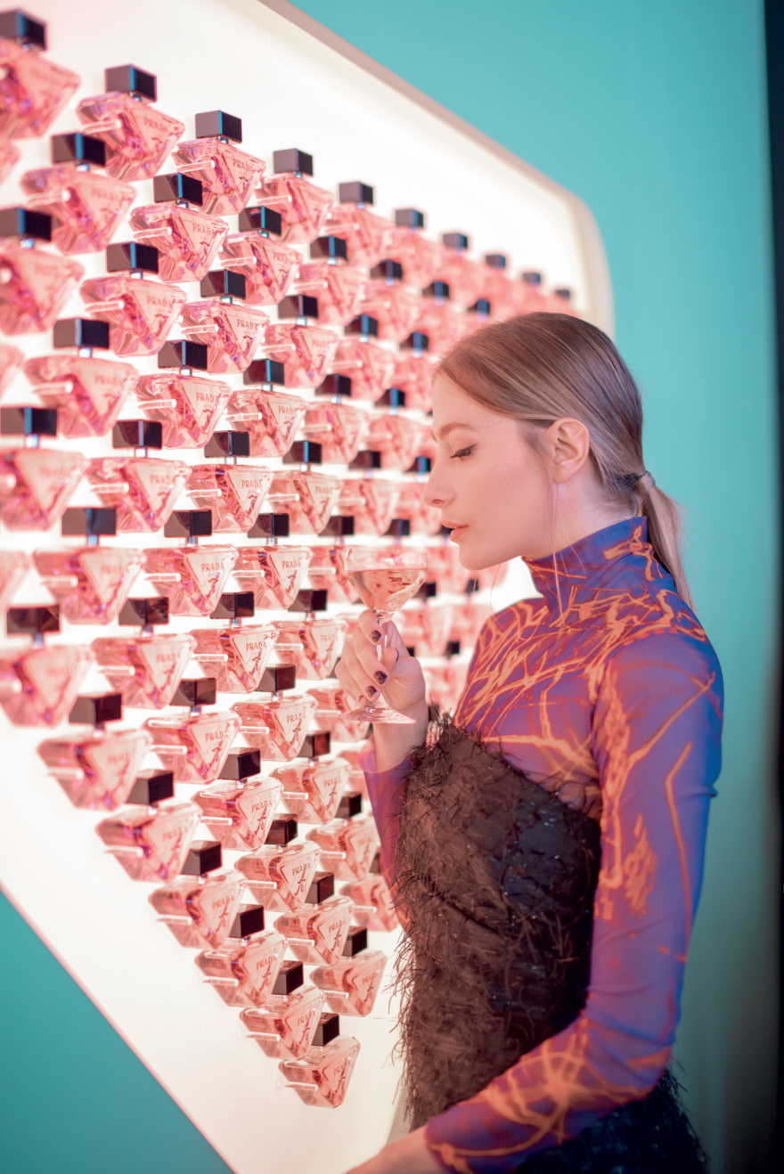 Prada Beauty: Ηθοποιοί, μουσικοί και influencers από όλο τον κόσμο συναντήθηκαν στο φαντασμαγορικό πάρτι 