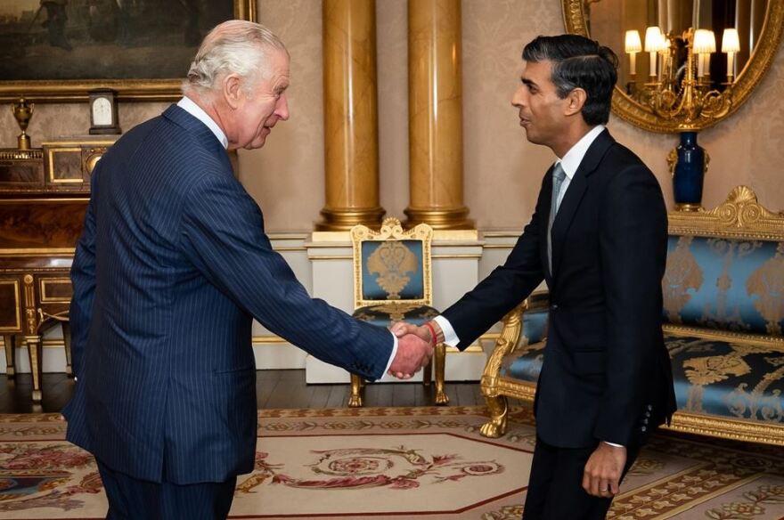 Ρίσι Σούνακ: Θα υπάρξουν δύσκολες αποφάσεις, θα διορθώσω τα λάθη της Τρας