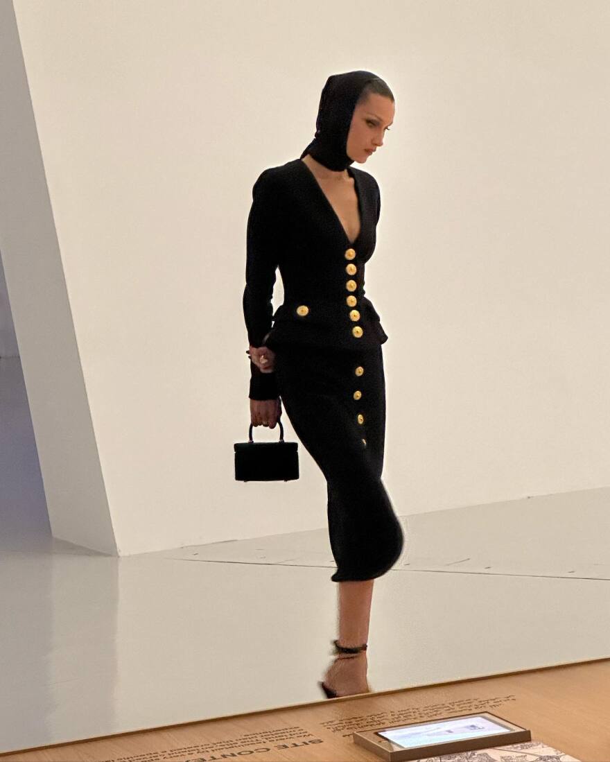 Μπέλα Χαντίντ και Ναόμι Κάμπελ αγωνίζονται για τα ανθρώπινα δικαιώματα σε έκθεση στο Κατάρ 