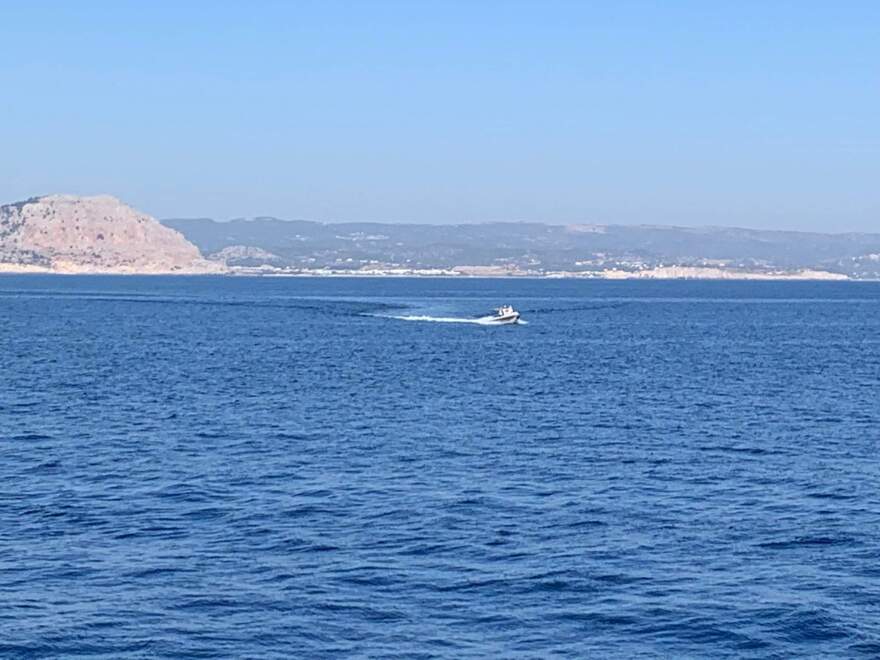 Ασκηση διάσωσης ναυαγών από Ελληνική Ακτοφυλακή και Frontex ανοιχτά της Ρόδου