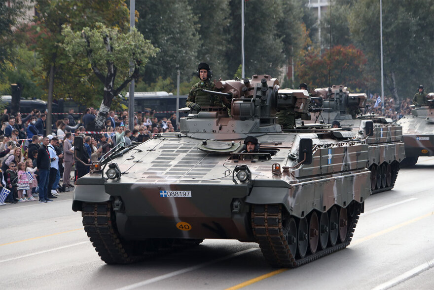 28η Οκτωβρίου - Θεσσαλονίκη: Έλαμψαν τα τεθωρακισμένα Marder και τα μαχητικά Rafale - Δείτε βίντεο και φωτογραφίες