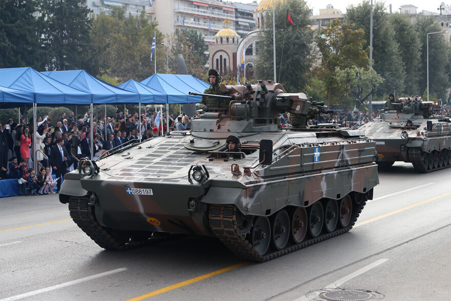 28η Οκτωβρίου - Θεσσαλονίκη: Έλαμψαν τα τεθωρακισμένα Marder και τα μαχητικά Rafale - Δείτε βίντεο και φωτογραφίες