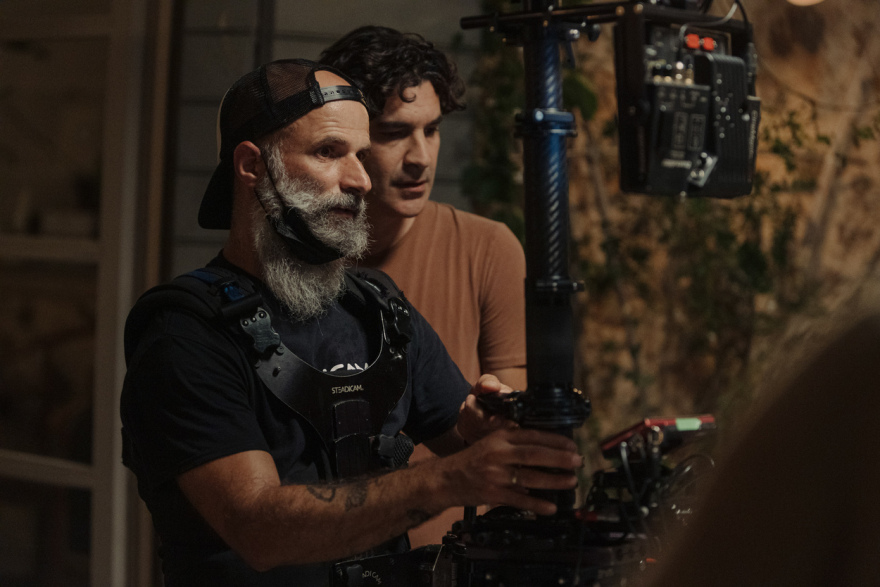 Μaestro: Φωτογραφίες από τα γυρίσματα της σειράς του Χριστόφορου Παπακαλιάτη