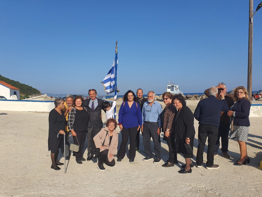 Μαθράκι: Η τελευταία παρέλαση για τον μικρό Τάσο - Εκφοβισμό καταγγέλλει η μητέρα του