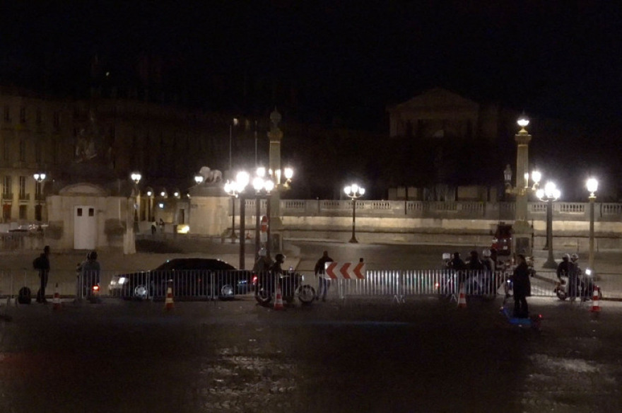 The Crown: Δείτε φωτογραφίες από τα γυρίσματα της σκηνής του δυστυχήματος της πριγκίπισσας Νταϊάνα