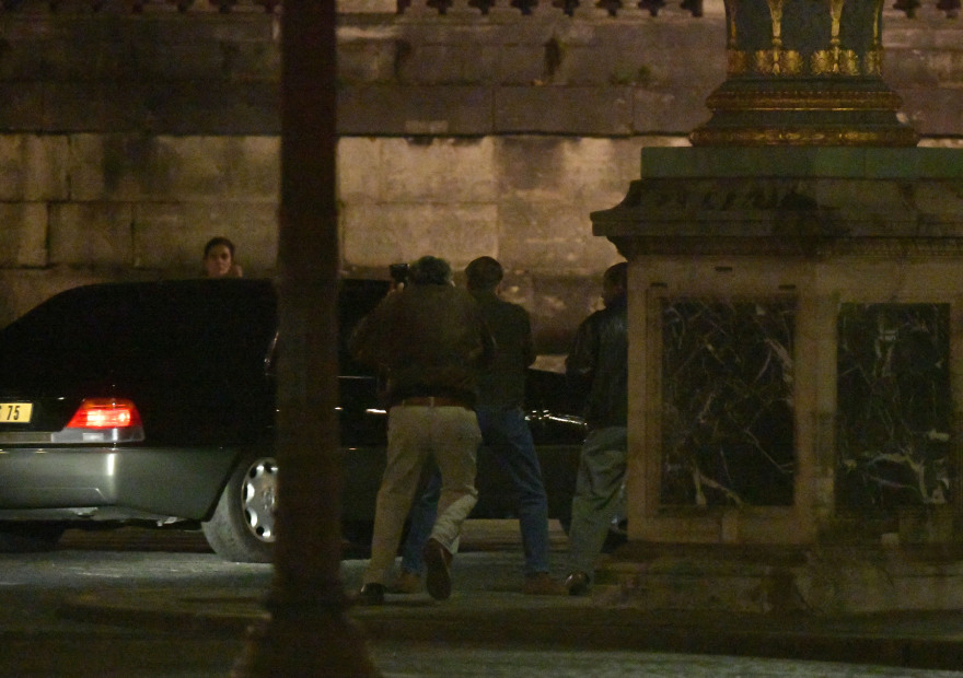 The Crown: Δείτε φωτογραφίες από τα γυρίσματα της σκηνής του δυστυχήματος της πριγκίπισσας Νταϊάνα