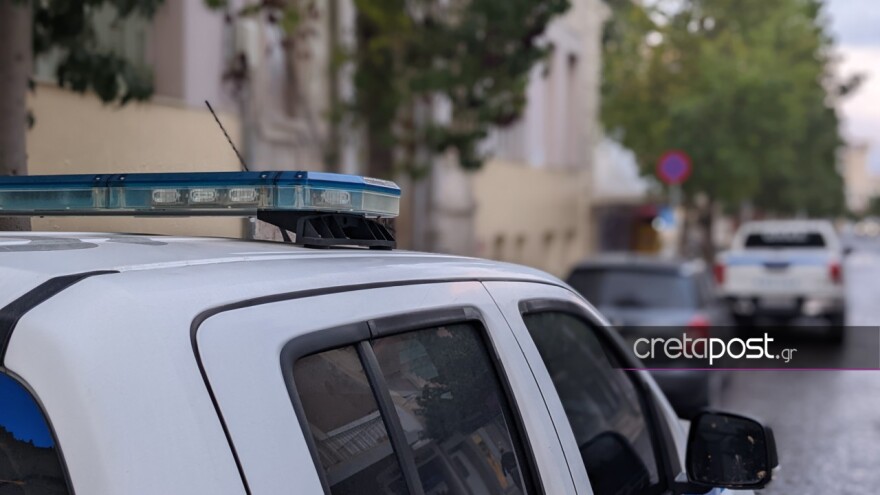 Επίθεση με καυστικό υγρό στο Ηράκλειο: Στην ανακρίτρια η 38χρονη για ν' απολογηθεί - Δείτε φωτογραφίες