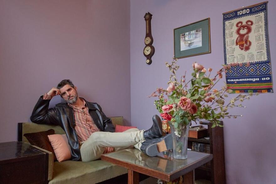 Θέατρο «Παλλάς»: Θα φιλοξενήσει το μιούζικαλ «Η Αυλή των θαυμάτων» σε ένα νέο, εντυπωσιακό σκηνικό