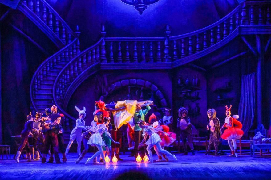 Μπαλέτο της εθνικής όπερας Οδησσού "Η χιονάτη και οι 7 νάνοι"