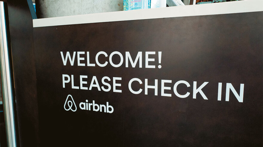 15 χρόνια Airbnb: H νεοχίπικη ιδέα που άλλαξε την αγορά ακινήτων