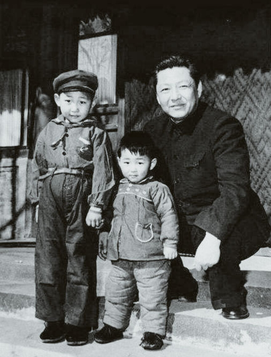 Σι Τζινπίνγκ: Ο νέος Μαο της Κίνας