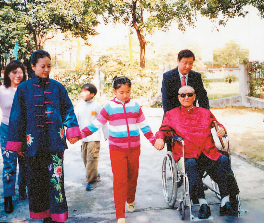 Σι Τζινπίνγκ: Ο νέος Μαο της Κίνας