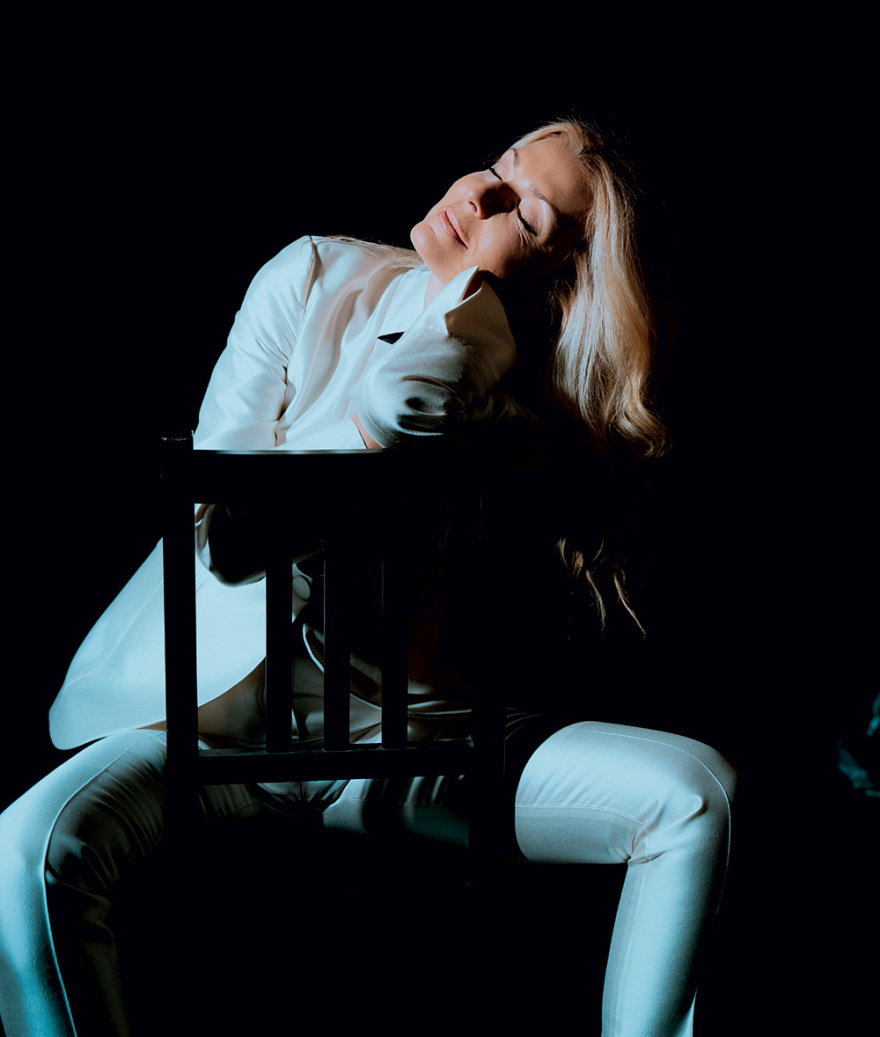 Όλγα Βενέτη: «Γεννήθηκα για να υπηρετώ, όχι να εξυπηρετώ το τραγούδι»