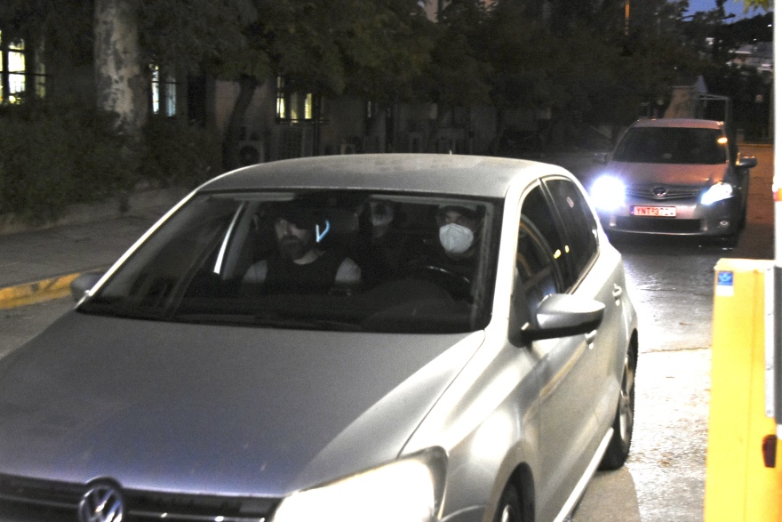 Παλαιό Φάληρο: Προθεσμία για να απολογηθεί ζήτησε και έλαβε ο «βιαστής με το τατουάζ» - Δείτε βίντεο και φωτογραφίες