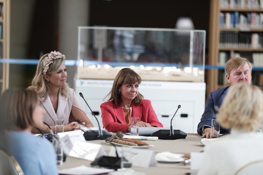 Βασιλικό ζεύγος Ολλανδίας: Έδωσε το παρών σε συζήτηση για την καταπολέμηση της οικογενειακής βίας στο ΚΠΣΙΝ