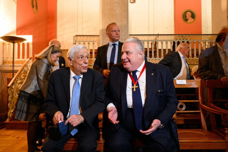 Μητροπολίτης Γέρων Χαλκηδόνος, Εμμανουήλ: Επίτιμος διδάκτορας του Πανεπιστημίου Αθηνών