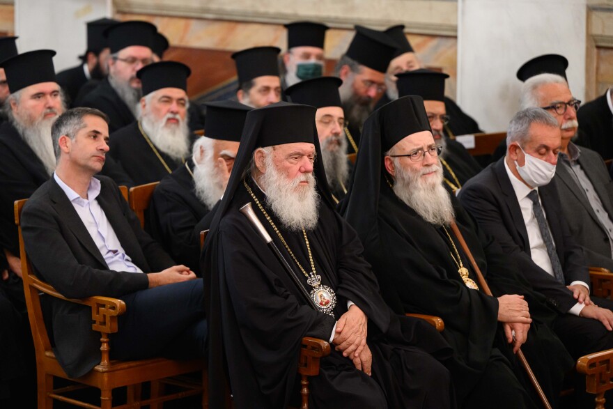 Μητροπολίτης Γέρων Χαλκηδόνος, Εμμανουήλ: Επίτιμος διδάκτορας του Πανεπιστημίου Αθηνών