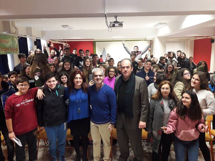 Βασίλης Παπαθεοδώρου: Η σκοτεινή ιστορία του παραμυθά που εμπνεόταν από τη σκληρή παιδική πορνογραφία