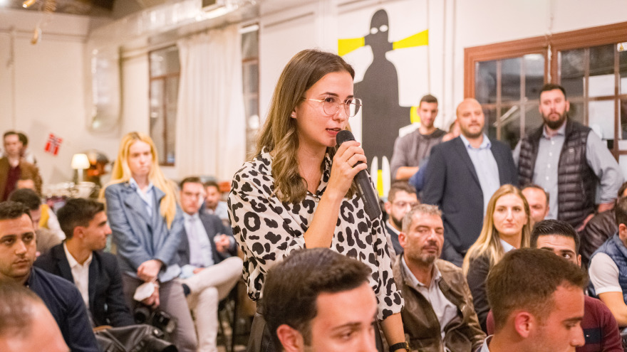 ΟΝΝΕΔ: Η νέα καμπάνια της με τίτλο «Άσε τη δουλειά σου να μιλήσει» - Πρώτη ανοιχτή συζήτηση με νέους υγειονομικούς