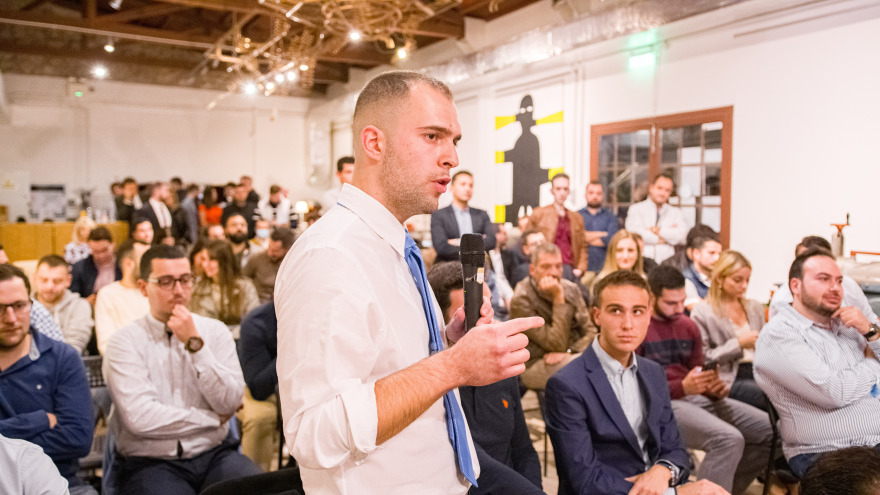 ΟΝΝΕΔ: Η νέα καμπάνια της με τίτλο «Άσε τη δουλειά σου να μιλήσει» - Πρώτη ανοιχτή συζήτηση με νέους υγειονομικούς