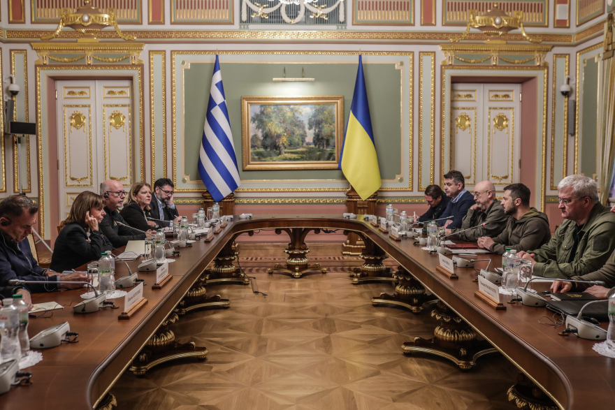 Μηνύματα Σακελλαροπούλου από το Κίεβο: Η ρωσική επίθεση στην Ουκρανία μας αφορά όλους 