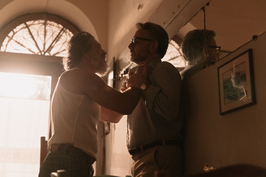 Γιάννης Τσορτέκης: Δεν μπορούμε να μιλάμε άλλο για κακοποιητές, ας μιλήσουμε για τον έρωτα