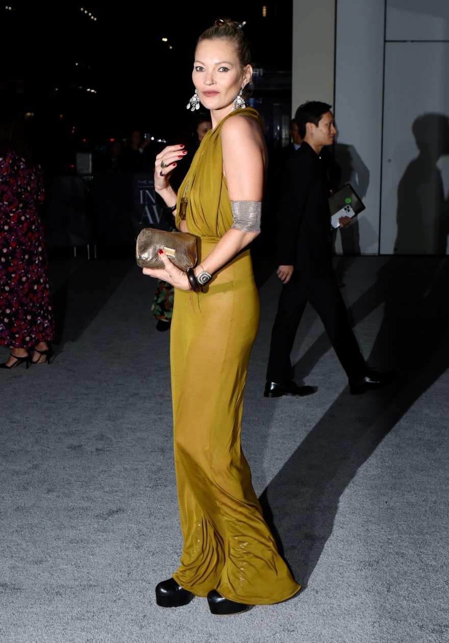 Κέιτ Μος: Η τελευταία εμφάνισή της άφησε ελάχιστα στη φαντασία - Δείτε φωτογραφίες