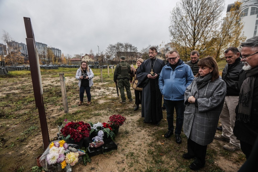 Στην Ουκρανία η Σακελλαροπούλου με τον Παναγιωτόπουλο - Πήγε σε Μποροντιάνκα, Μπούτσα και Ιρπίν