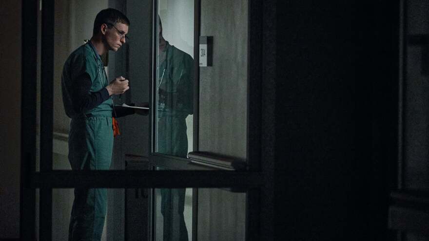 Τσαρλς Κάλεν: Ο serial killer που σκότωνε τους ασθενείς του... χωρίς να τους αγγίξει