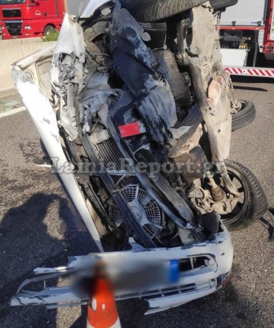 Θανατηφόρο τροχαίο στη Λαμία: ΙΧ «τούμπαρε» στην εθνική οδό - Μία νεκρή και μία βαριά τραυματισμένη