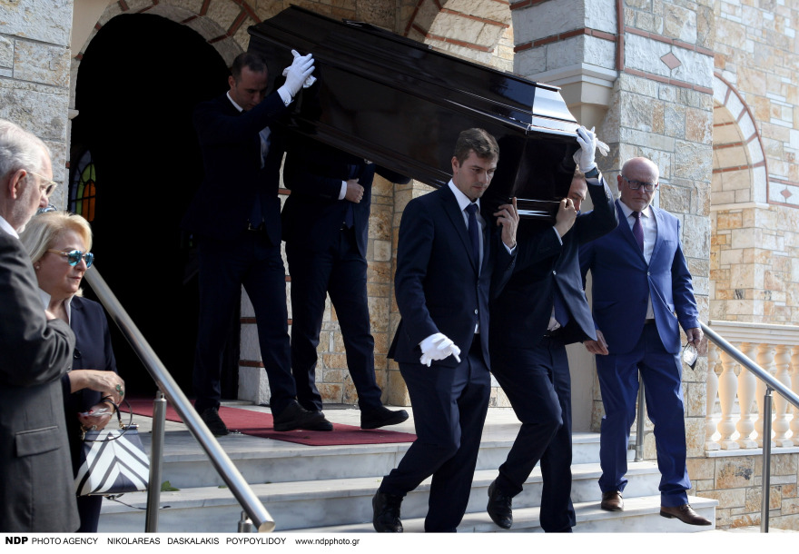 Αντώνης Σκυλλάκος: Συγκίνηση στην κηδεία του