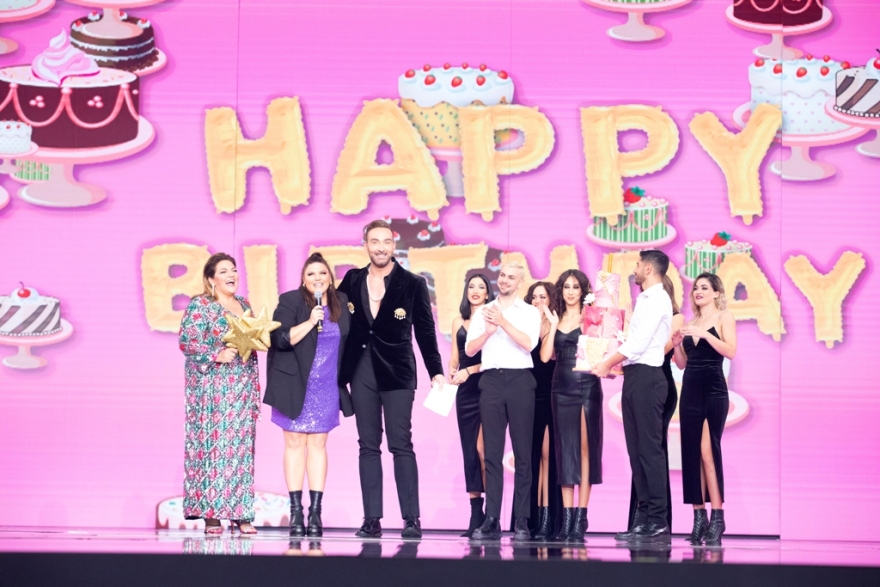 Το J2US βρέθηκε στην κορυφή της τηλεθέασης 