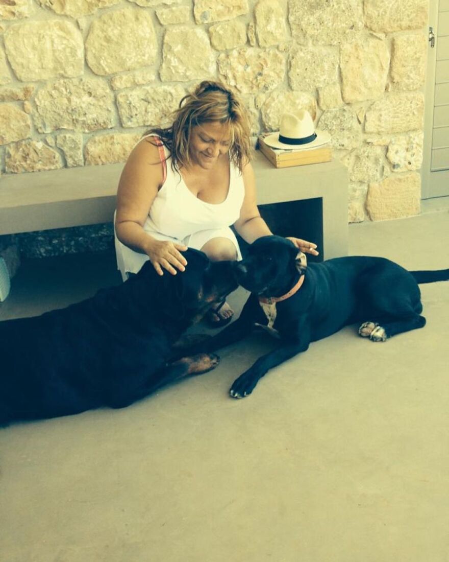 Δανάη Μπάρκα: Η τρυφερή ανάρτηση για τα γενέθλια της Βίκυς Σταυροπούλου